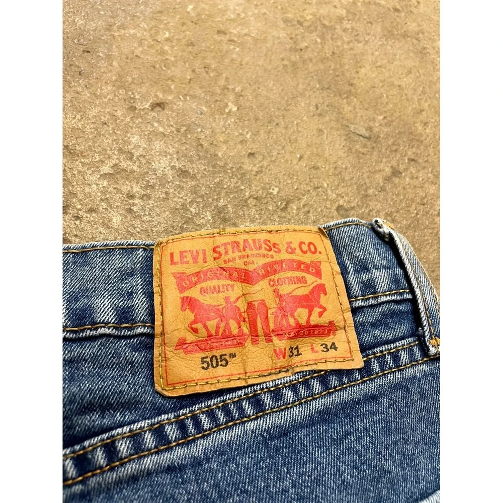 Levi's 505 Regular Fit Jeans Mens 31x34 Blue Denim Stonewash Mid Rise Straight - Picture 12 of 16